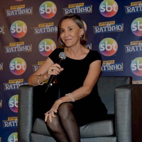 Florinda Meza fala sobre o luto e a genialidade de Bolaños em coletiva: ´Sem Roberto, estou apenas sobrevivendo´