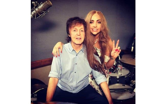Lady Gaga conta que ficou em choque quando Paul McCartney ligou para ela