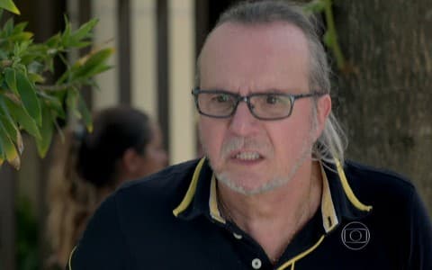 "Império": Após ficar pobre novamente, Severo vira cafetão