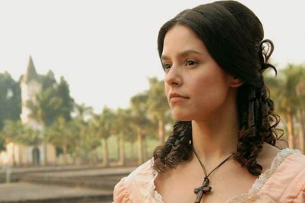 Reprise de "A Escrava Isaura" estreia em alta e supera versão inédita de 2004