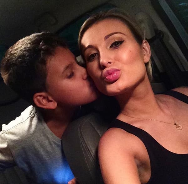 Andressa Urach fala sobre vida amorosa: "Quando tiver 30 anos posso pensar nisso"