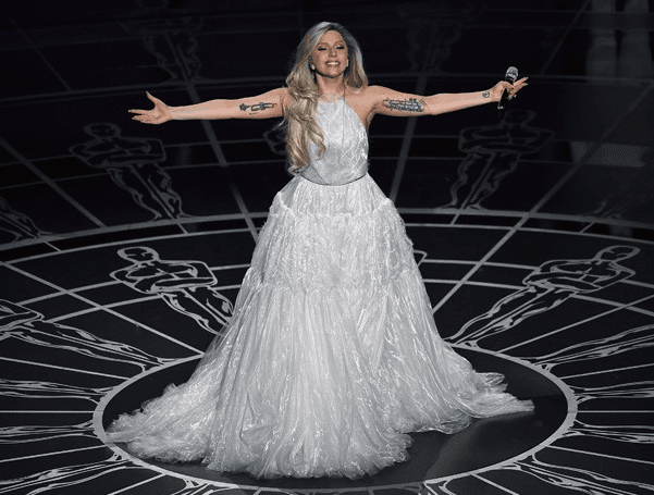 "Oscar 2015": confira os vencedores, o vestido de Lady Gaga que virou piada e as caras e bocas de Meryl Streep