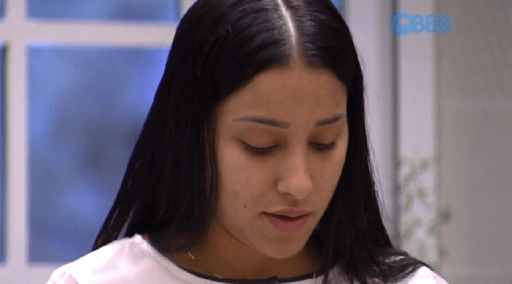 "BBB15": Talita insinua que a produção do programa protege Cézar