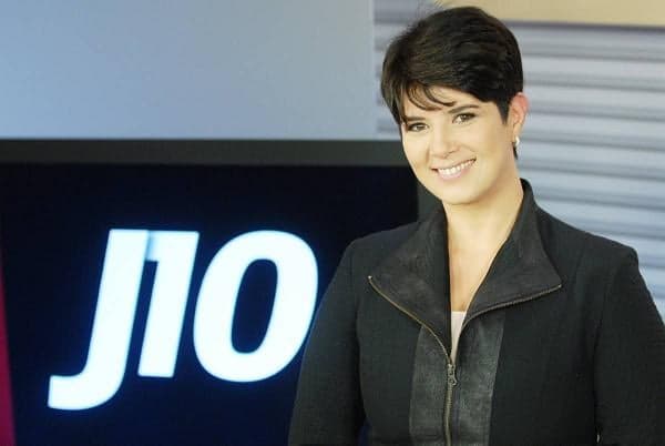 Nesta segunda-feira (2), Mariana Godoy apresentará o ‘‘Rede TV News’’