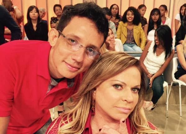 Mesmo após participar do "Casos de Família", ex-repórter da RedeTV! ainda estaria morando na rua