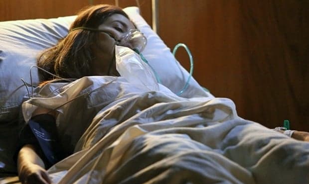 Com morte de Cora, "Império" explode em audiência e bate recorde