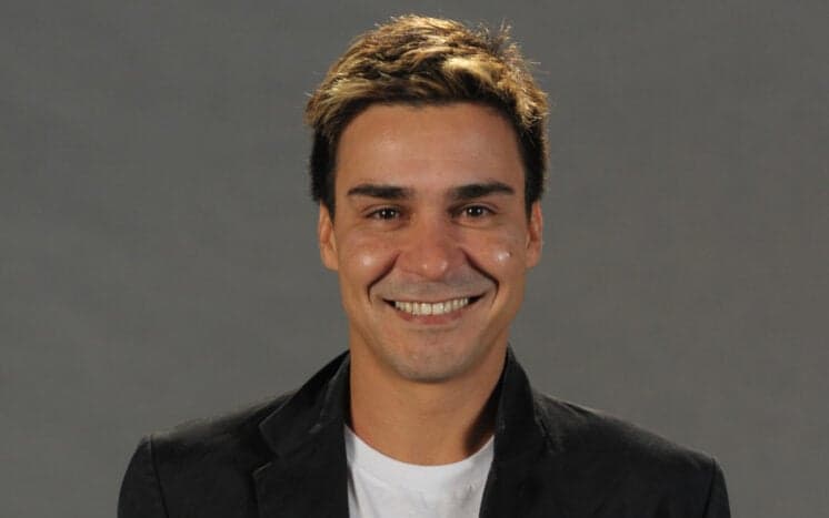 Ator André Gonçalves, o Etevaldo de "Império" fica sem férias na Globo