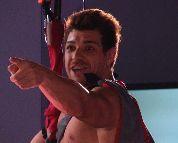 "BBB15": Cézar grita com Angélica: "Você não tem moral!"