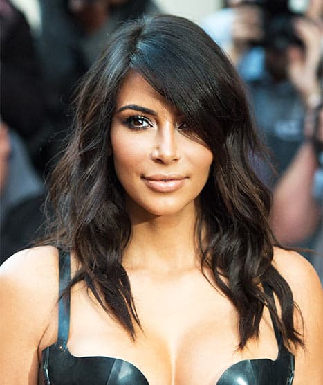 Ela está loira! Novo visual de Kim Kardashian vira piada nas redes sociais; veja