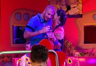 "BBB 15": Fernando rejeita Amanda pelo menos duas vezes