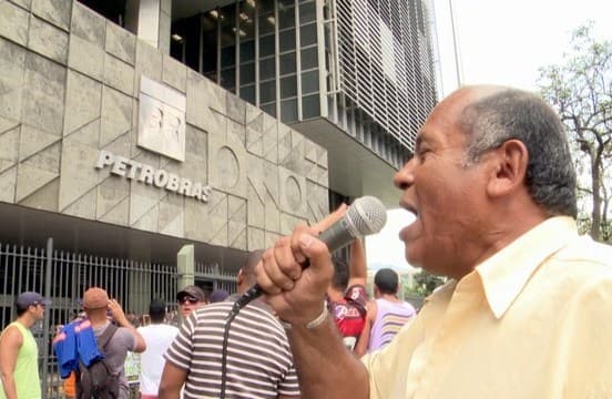 Por causa do Gugu, Globo empurra "Profissão Repórter" para as madrugadas