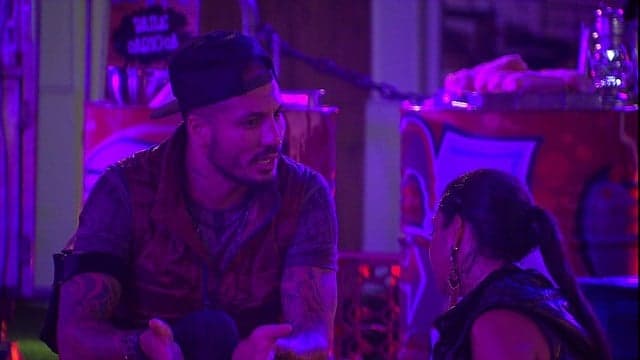 Fernando ameaça deixar o "BBB15" e dispara: "Vou de madrugada!"