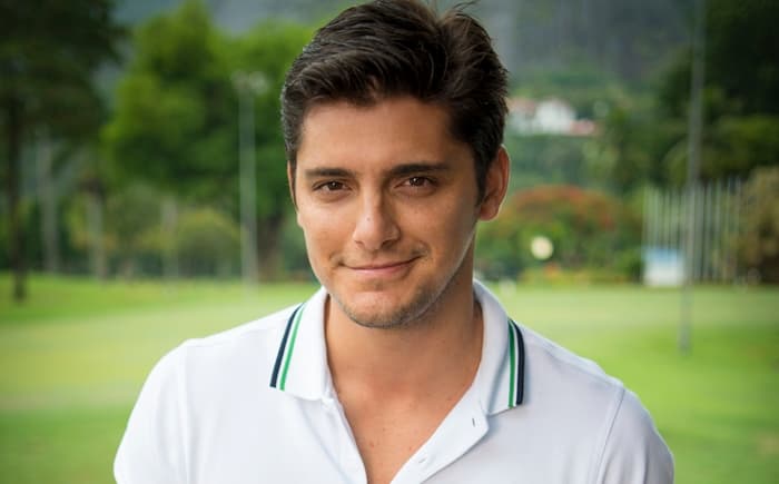 Bruno Gissoni é assaltado em praia do Rio de Janeiro