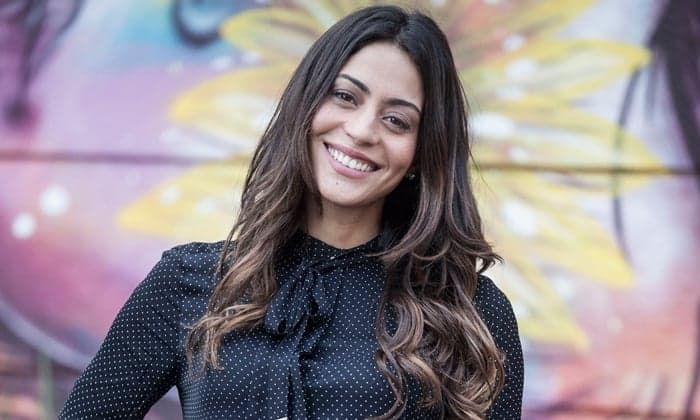 Carol Castro surpreende e arranca elogios de internautas com novo visual