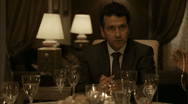 “Babilônia” – cenas com temática religiosa são regravadas e palavra “ateu” some dos textos