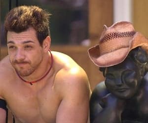 “BBB15” – Luan e Adrilles falam mal de Cézar pelas costas