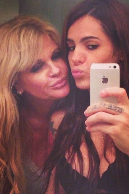 Dj Cacá Werneck desabafa e fala sobre namoro com Monique Evans