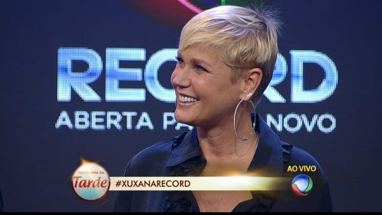 Real Time - SP / #XuxanaRecord com 9 pontos e vencendo o SBT