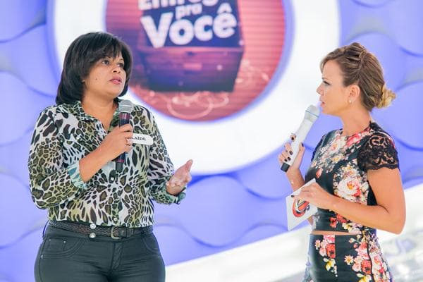 Apesar de boa audiência, Eliana fecha em terceiro lugar