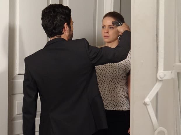 "Império": Cristina entra na mira de José Pedro em reta final  de novela