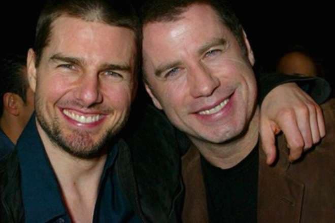 Tom Cruise e John Travolta são amantes há 30 anos, diz revista