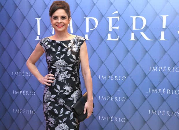 Drica Moraes aparece nas gravações finais de "Império" e surpreende equipe