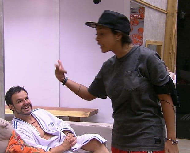 ‘‘Beijo homossexual no BBB’’, comemora Adrilles; confira!