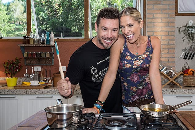 Adriane Galisteu volta a TV em novo programa e já tem data para estrear