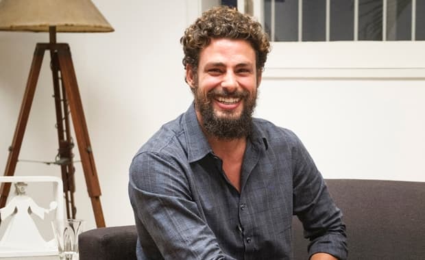 Ator de “Alto Astral” integrará elenco de “Dois Irmãos”
