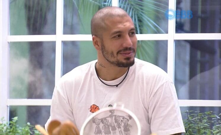 "BBB15": Amigo de Fernando defende fama de mulherengo do ex-brother