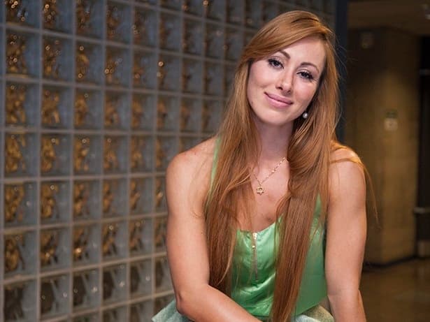 Ex-BBB Aline, diz que cansou de bater de porta em porta na Globo