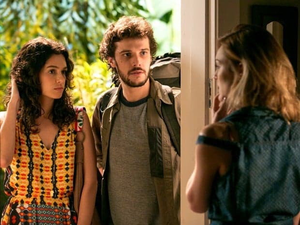 “Sete Vidas” – Júlia dá de cara com Pedro e Taís juntos