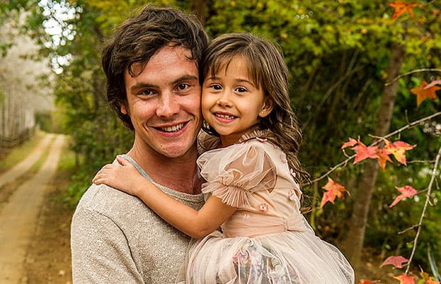 "Alto Astral": Laura vê o rosto de sua filha, Bella