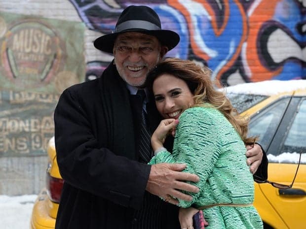 Tatá Werneck diz que se emocionou ao saber que atuaria com Lima Duarte