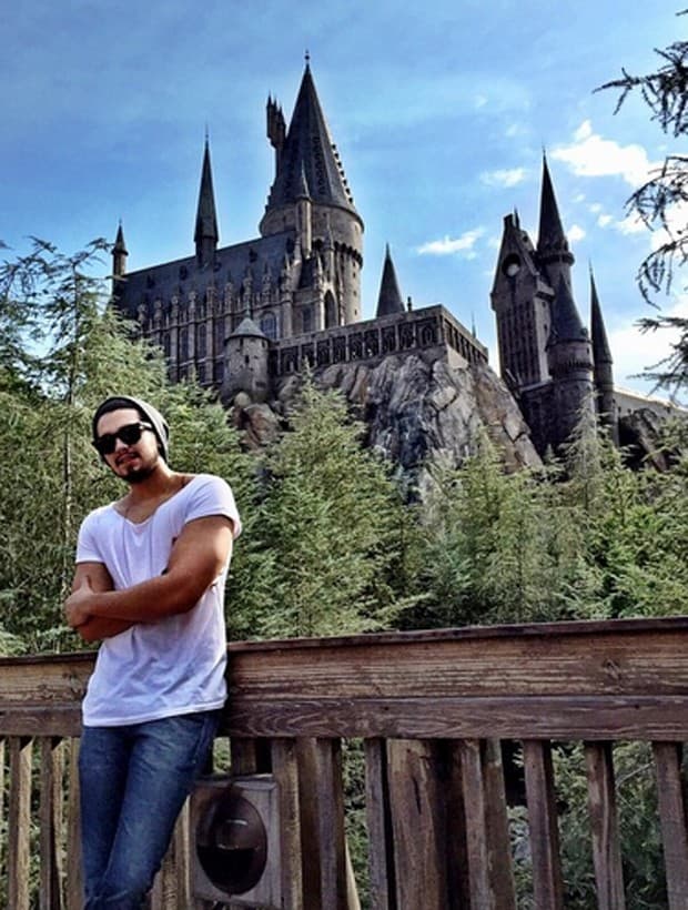 Luan Santana visita parque de Harry Potter: "Incrível"