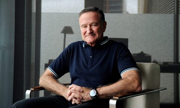 Robin Williams teria cortado os pulsos antes de se enforcar, diz TV