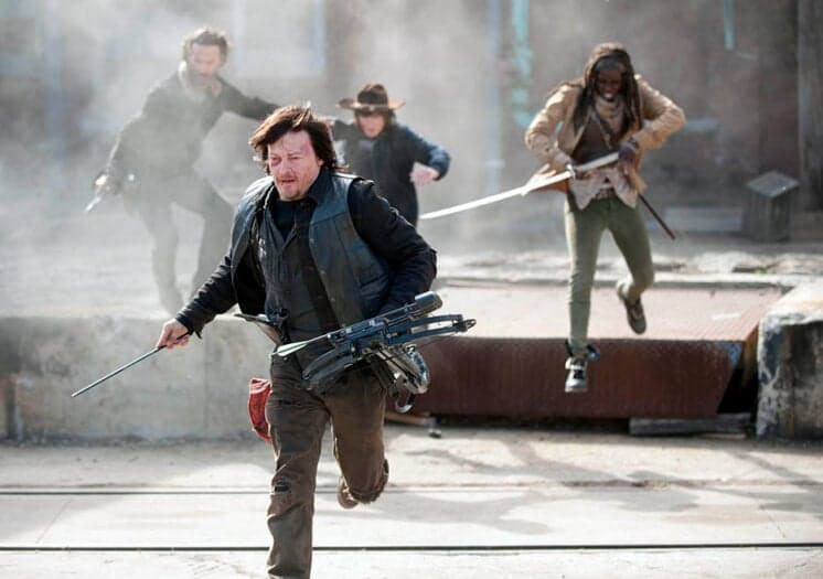 Último episódio da 5º temporada de "The Walking Dead" fica na liderança na TV paga
