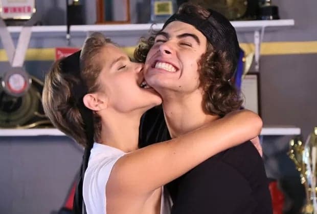 Casal de "Malhação", Isabella Santoni e Rafael Vitti assumem namoro