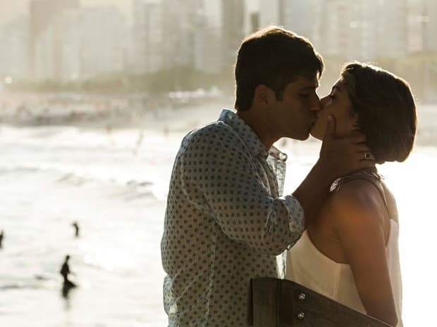 “Babilônia” - novela ameniza questão da prostituição e atores terão que regravar cenas