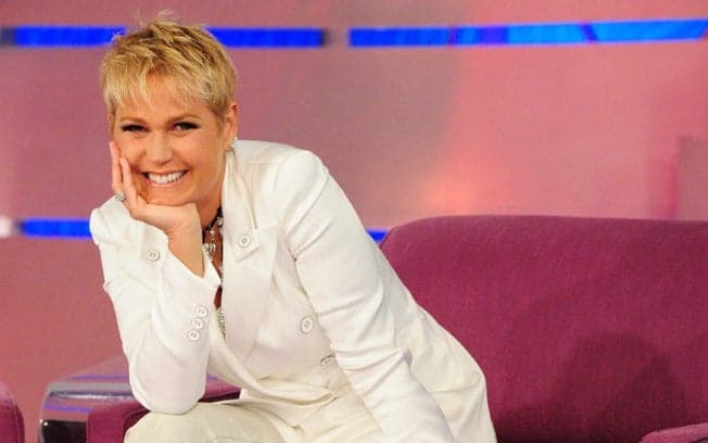 Xuxa cancela compromissos no exterior por causa de programa na Record