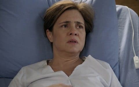 "Babilônia": Para se vingar de Beatriz, Inês irá propor aliança a Regina e oferecerá ajuda