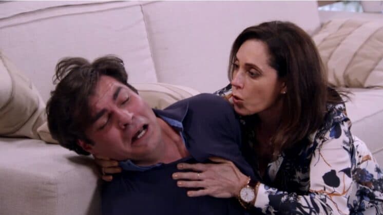 "Alto Astral" bate recorde e tem maior audiência das 19h em dois anos; confira os consolidados desta segunda-feira (04/05/15)