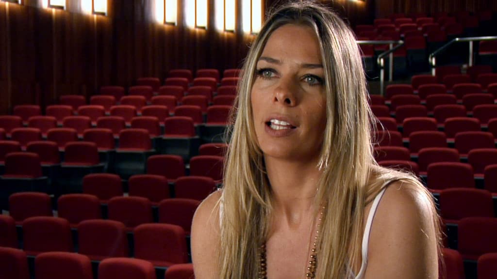 Por que Adriane Galisteu está fora da televisão?