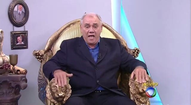 Por causa de Rezende, Record pode ser multada em quase R$ 100 mil por dia