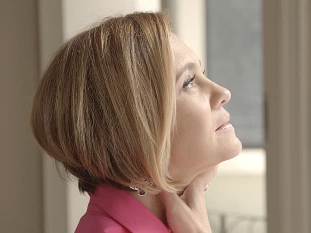 ‘‘Babilônia’’: Celina atrapalha beijo de Aderbal e Inês; confira!