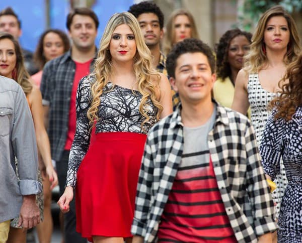 Ligado na TV | Transformado, novo “Zorra” faz rir e conquista redes sociais