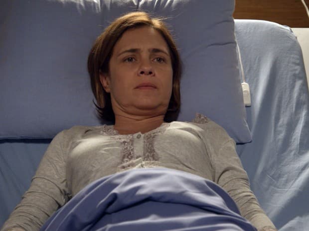 "Babilônia": Inês ameaça Beatriz: "Você é que tem que ter medo de mim"