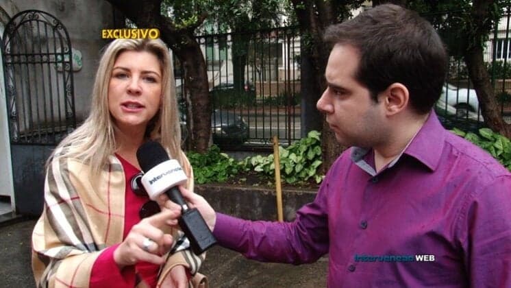 Exclusivo: Íris Stefanelli fala sobre boatos que foi a Record bater em Fabíola Reipert