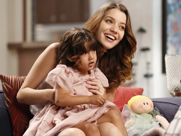 Após protagonizar "Alto Astral", Nathalia Dill vem sendo fortemente disputada na Globo
