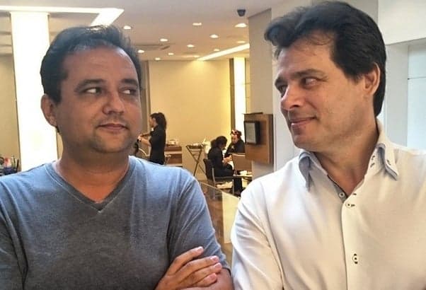 Concorrente, Celso Portiolli ganha espaço em camarim de Geraldo Luís na Record; confira!